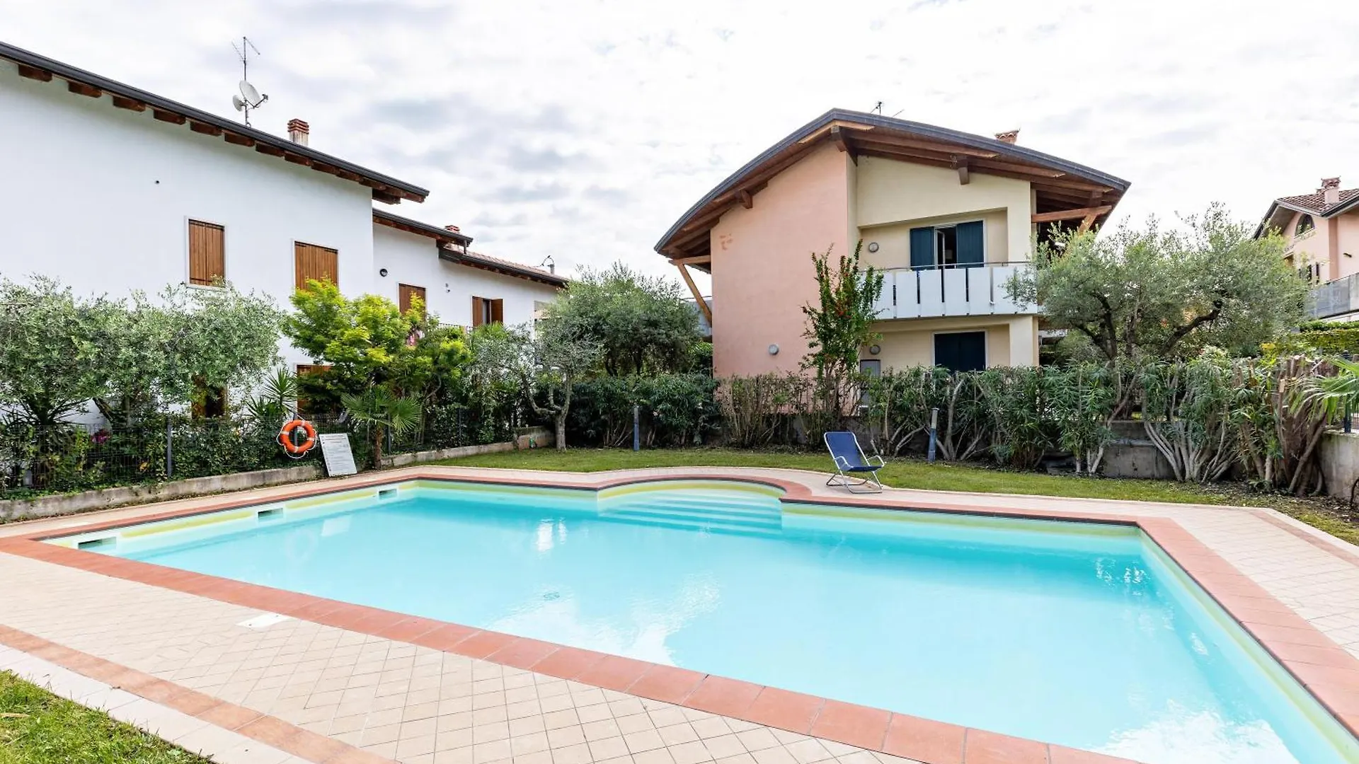 Bluemoon -Luminoso Apt Con Piscina Lazise